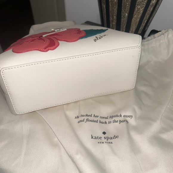 Kate Spade White and Pink Floral Women's Bag - Picture 6 of 9